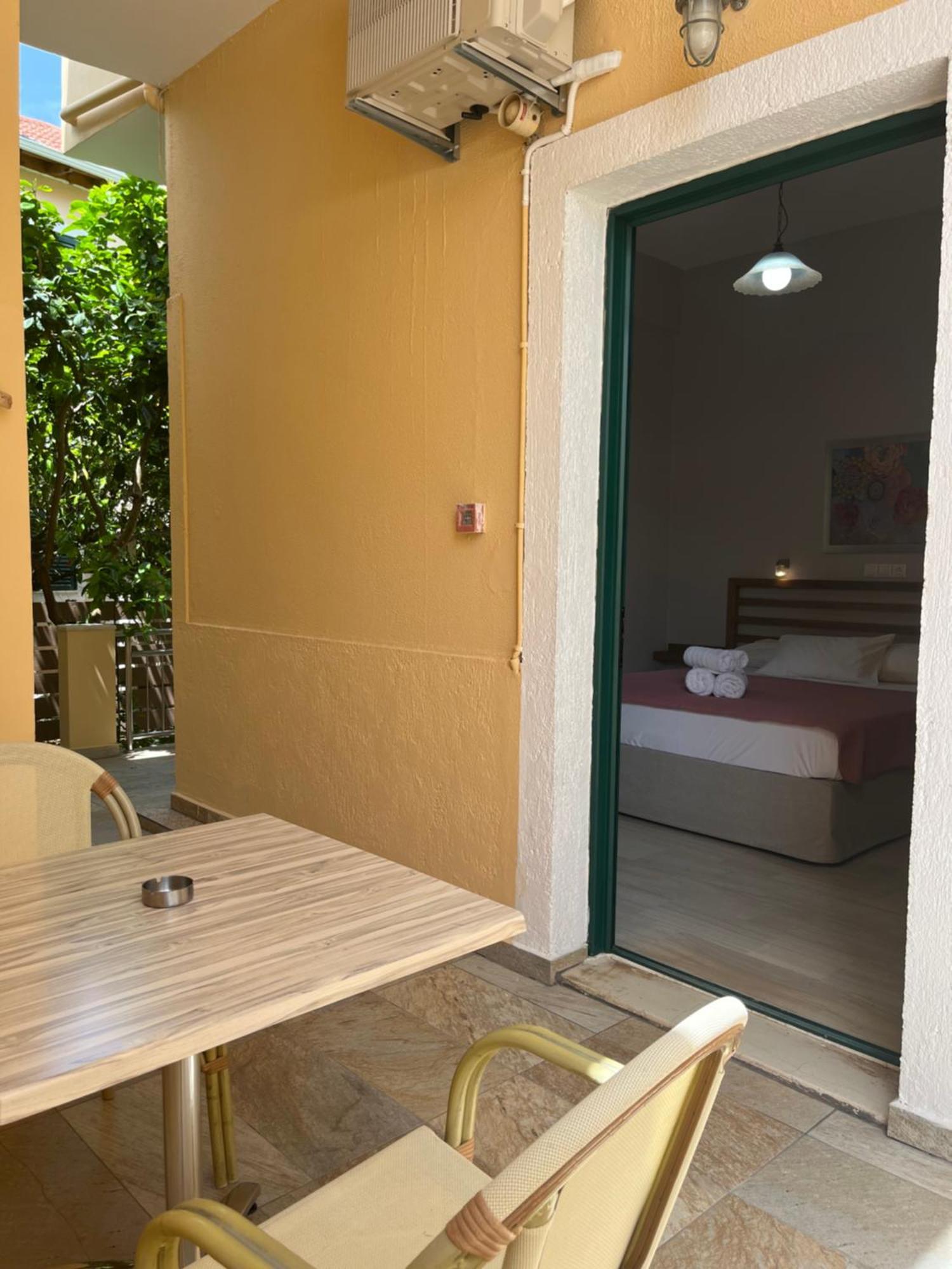 George Studios Vasiliki Habitación foto